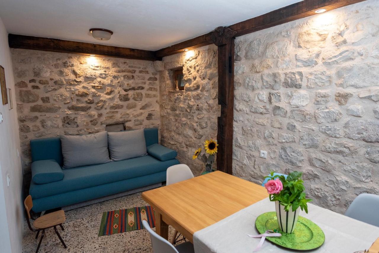 Guesthouse Nina Kastel Novi Ngoại thất bức ảnh