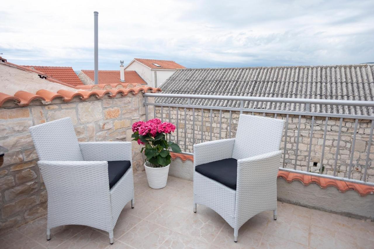 Guesthouse Nina Kastel Novi Ngoại thất bức ảnh